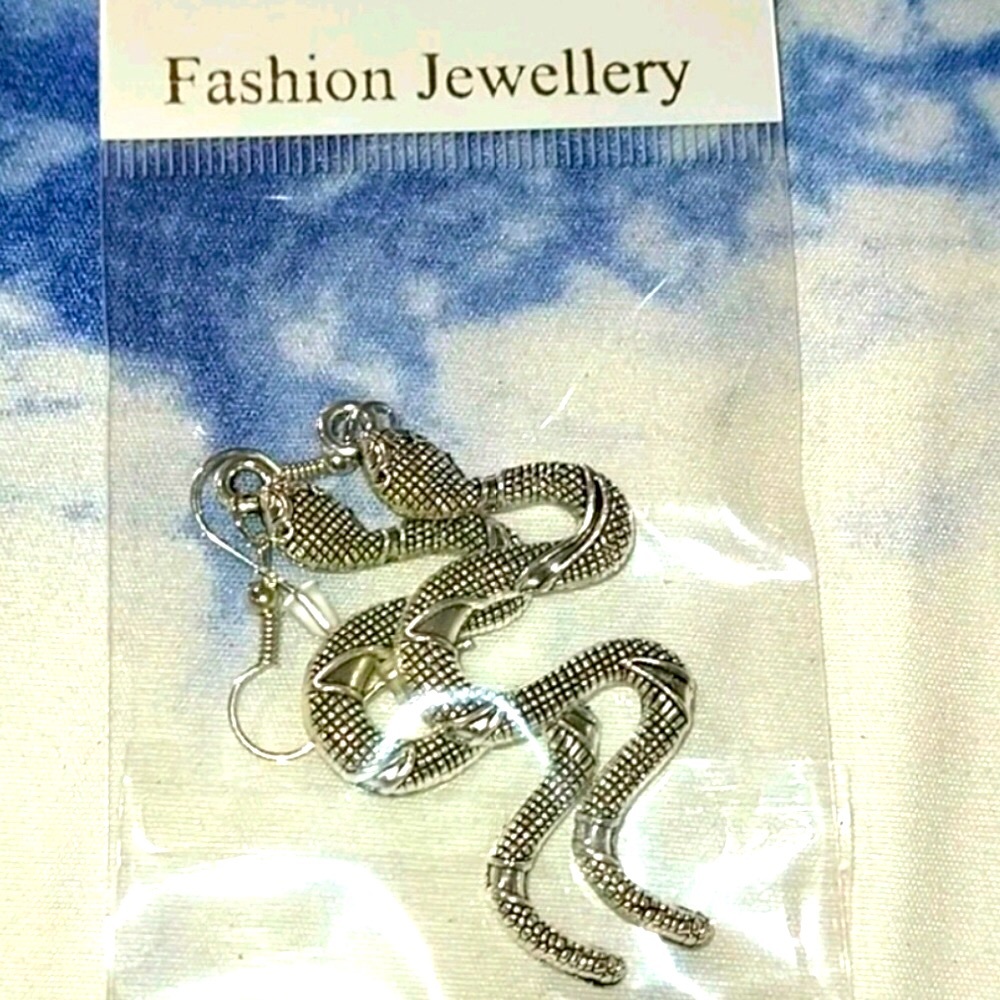 SS earrings